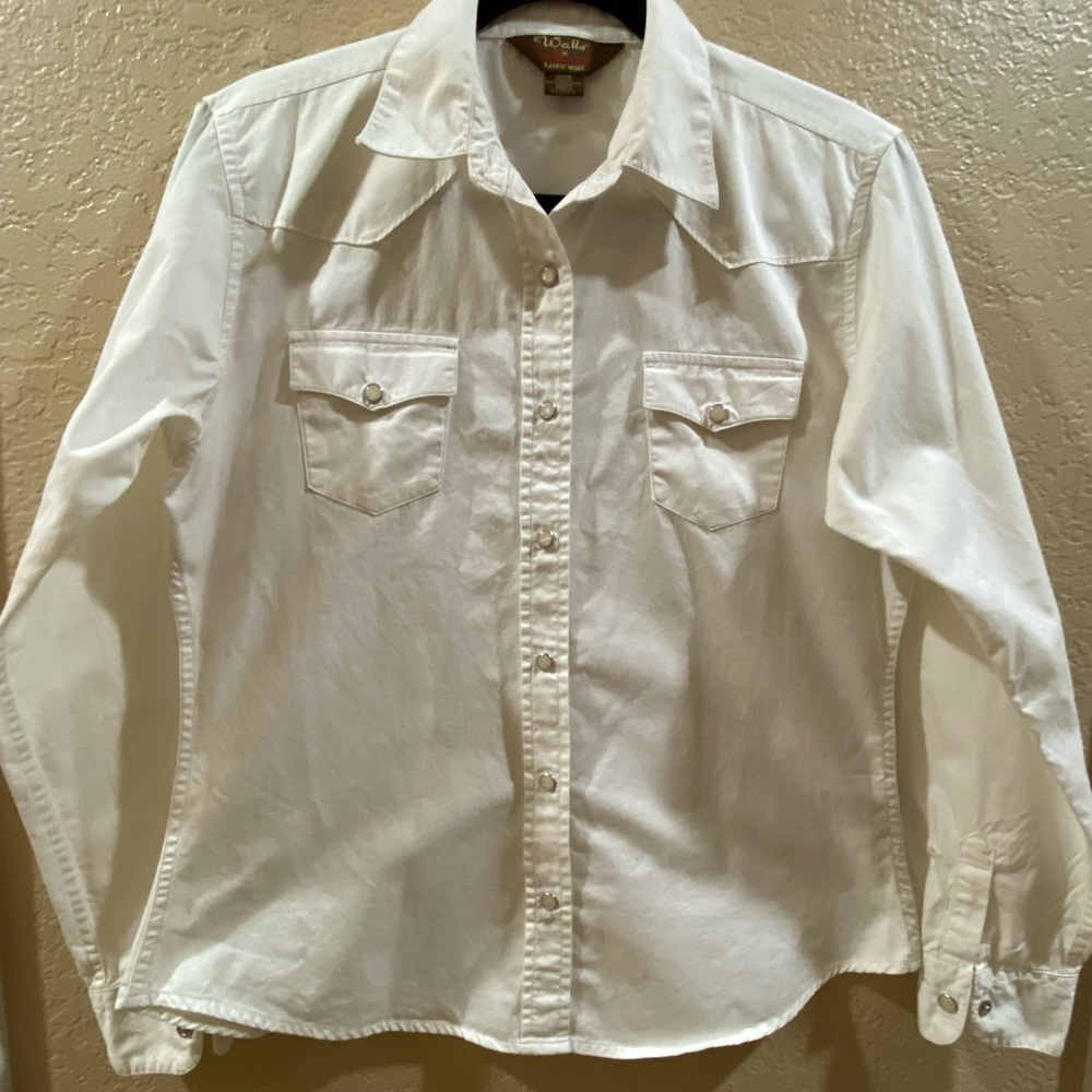 Wall’s Ranchwear Cowgirl pearl snap shirt